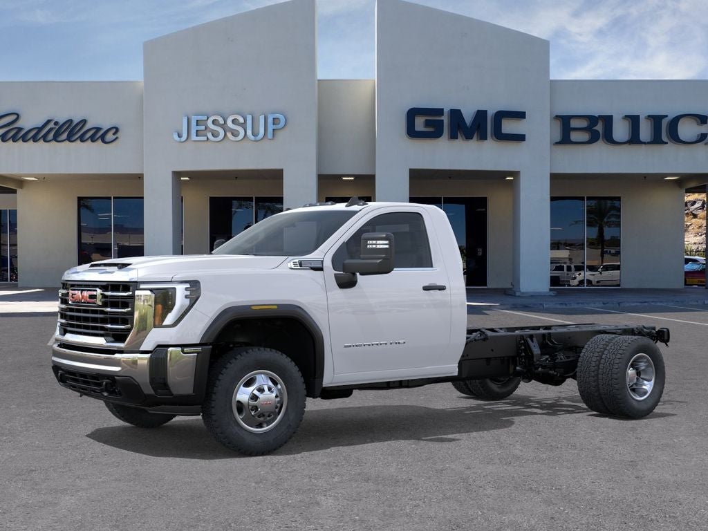 2026 GMC Sierra 3500 HD Chassis Cab — side profile view