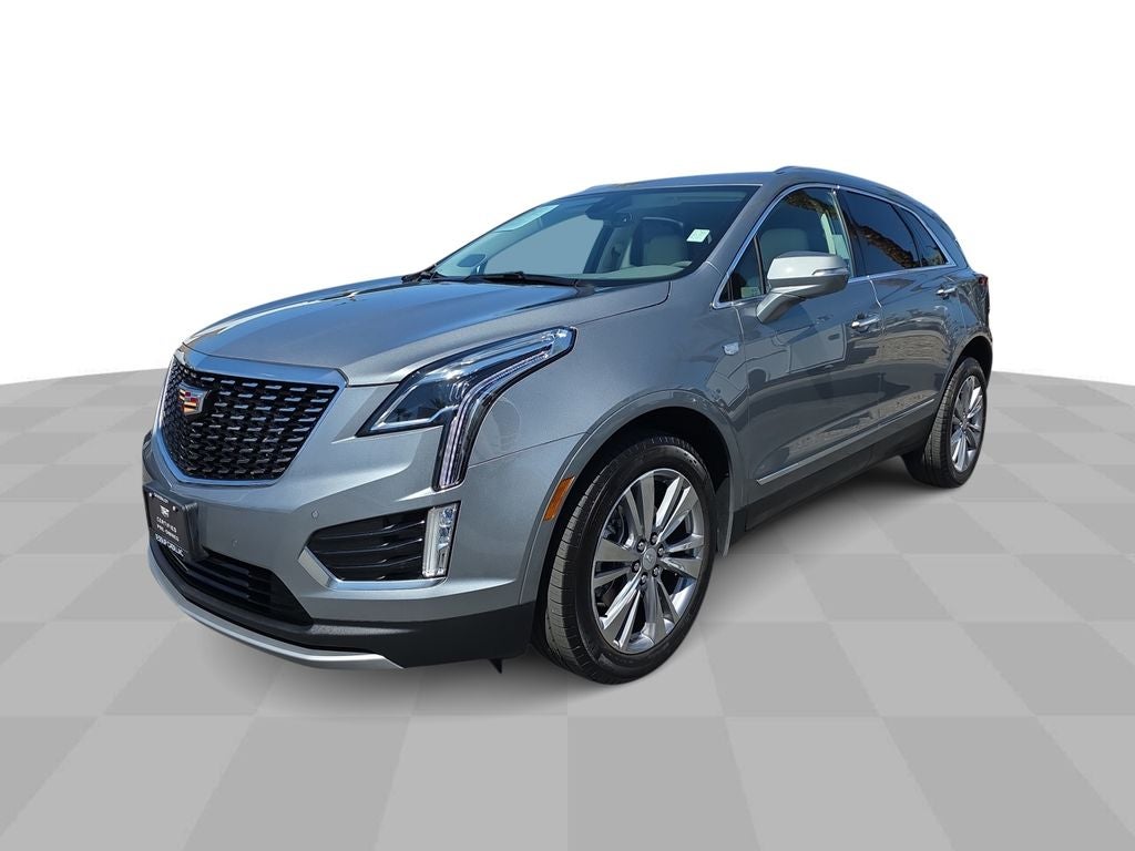 2024 Cadillac XT5 Premium Luxury in Argent Silver Metallic — front three-quarter view