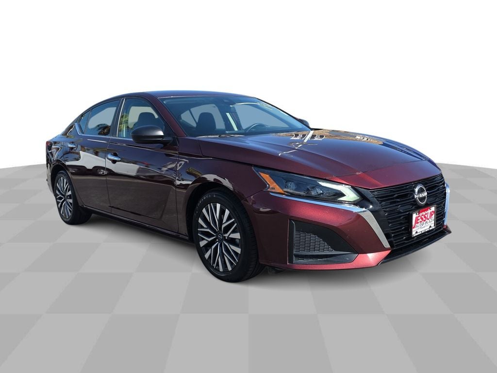 2024 Nissan Altima — side profile view