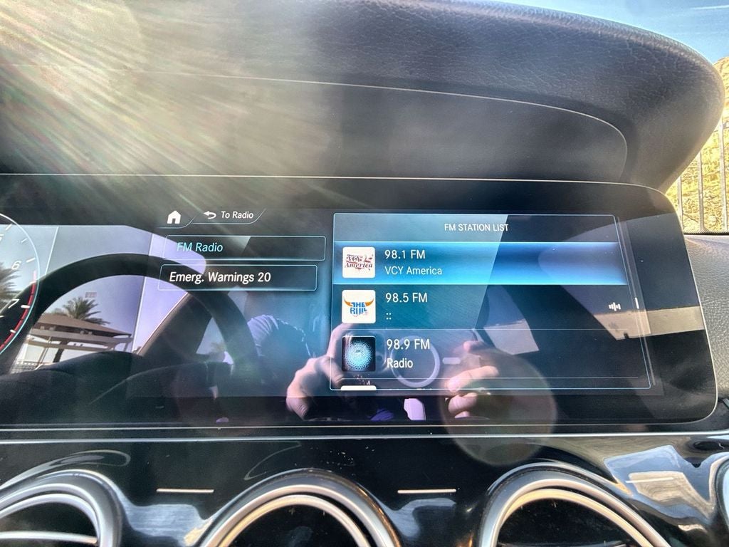 2022 Mercedes-Benz E-Class — detail view